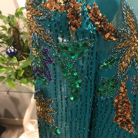 TOTALLY VINTAGE CINDERELLA DRESS by ZIMBLE - Picture 5 of 7